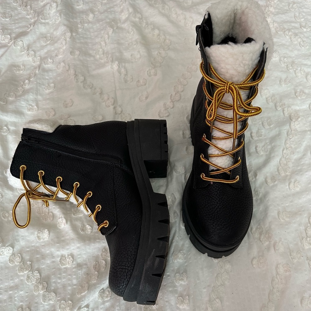 Dolce Vita - Boots - Size 10